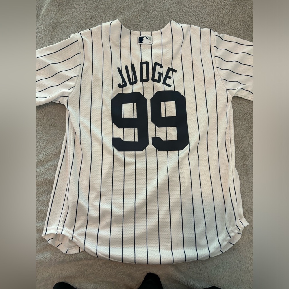 Yankee baseball jersey (genuine merchandise). NWT